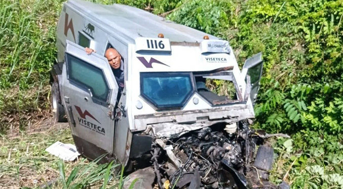 Dos fallecidos y cuatro heridos por accidente entre gandola de combustible y transporte de valores en Cojedes