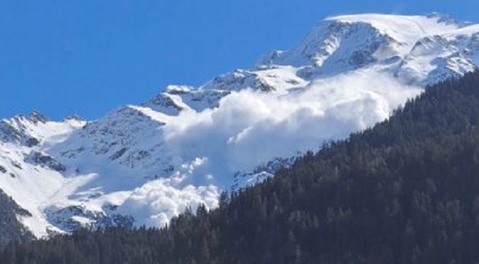 Avalancha en Alpes franceses deja al menos cuatro muertos y varios heridos