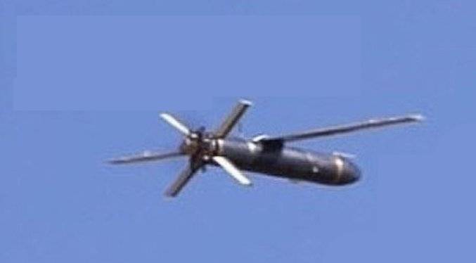 La industria armamentística de Irán desarrolla un dron suicida con un alcance de 450 kilómetros