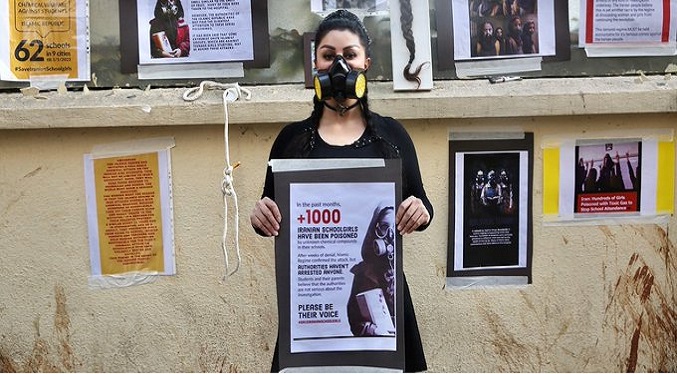 Aumentan casos de envenenamientos en las escuelas de mujeres en Irán