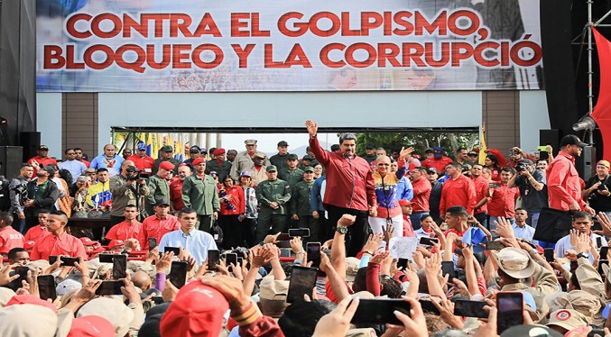 Maduro: «Prepárense no sabemos si las elecciones son este año o el otro»