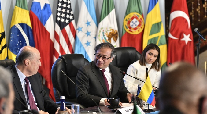 Petro espera resultados concretos de la Conferencia sobre Venezuela