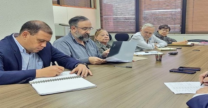Comisión de Primaria inicia consulta con Plataforma Unitaria tras condiciones del CNE