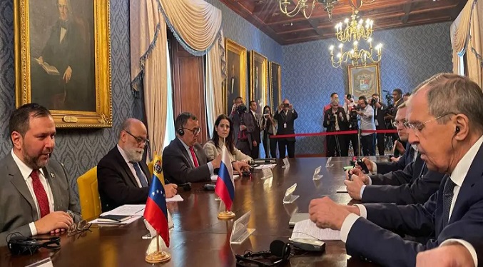 Venezuela y Rusia acuerdan medidas para ampliar cooperación