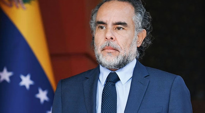 Presidente Petro ordena a Armando Benedetti viajar a Colombia por el caso de la niñera
