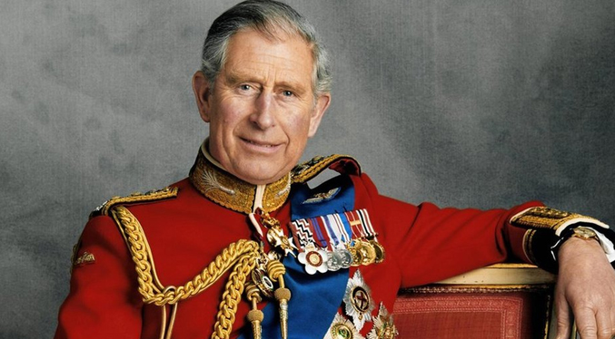 Buckingham confirma que Carlos III apuesta a la sustentabilidad ambiental utilizando prendas de sus antepasados