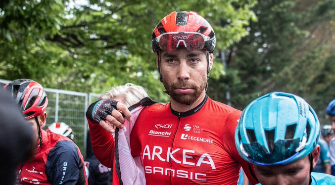 Clément Russo, primer positivo por covid en el Giro de Italia