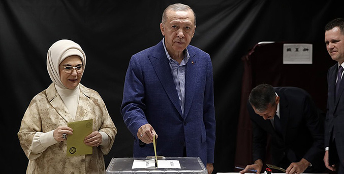 Erdogan se declara vencedor de las elecciones en Turquía