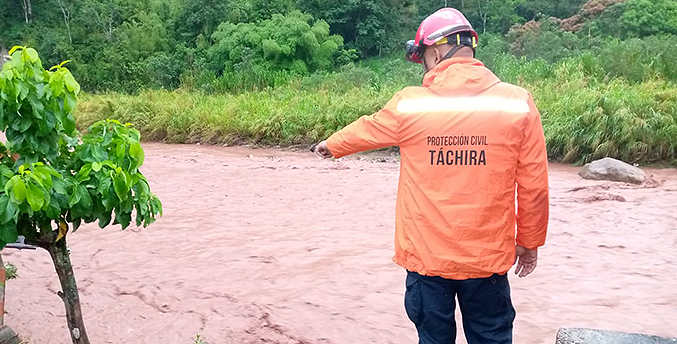Seis familias están en riesgo tras fuertes precipitaciones en Táchira