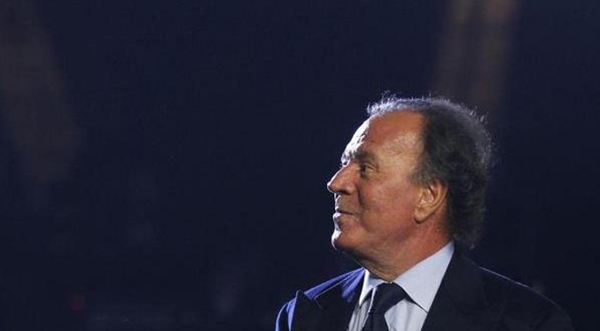 Aseguran que Julio Iglesias ya no recuerda sus canciones