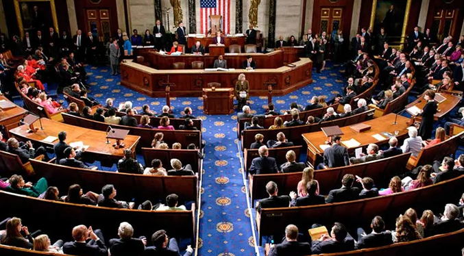 Legisladores demócratas presentan proyecto de ley que ampliaría vías legales para entrar a EEUU