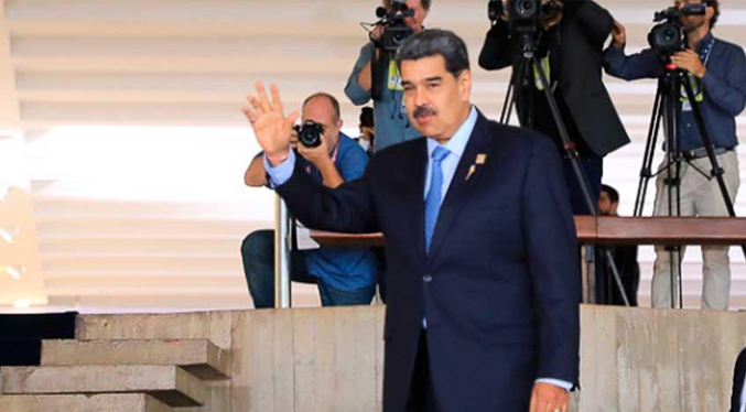 Maduro llega a la Cumbre Suramericana de Brasilia