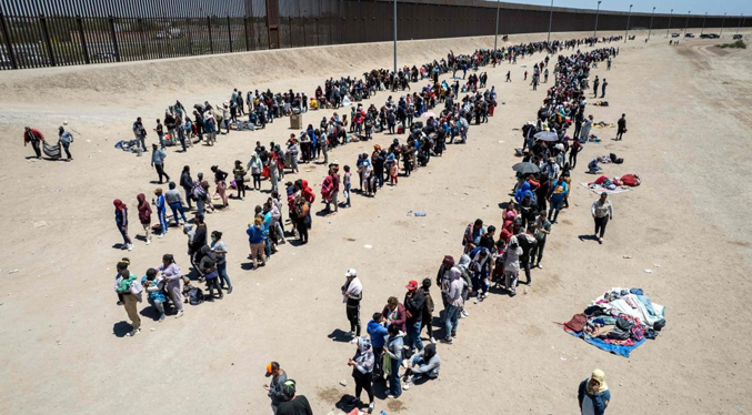 Patrulla fronteriza de EEUU detuvo a dos mil 500 migrantes en las últimas 48 horas