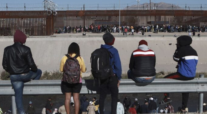 Centros de detención de migrantes en la frontera sur de EEUU están menos llenos