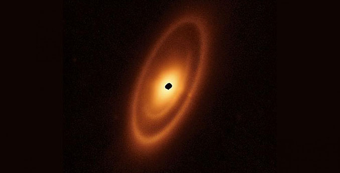 El telescopio Webb capta una imagen del primer cinturón de asteroides fuera del Sistema Solar