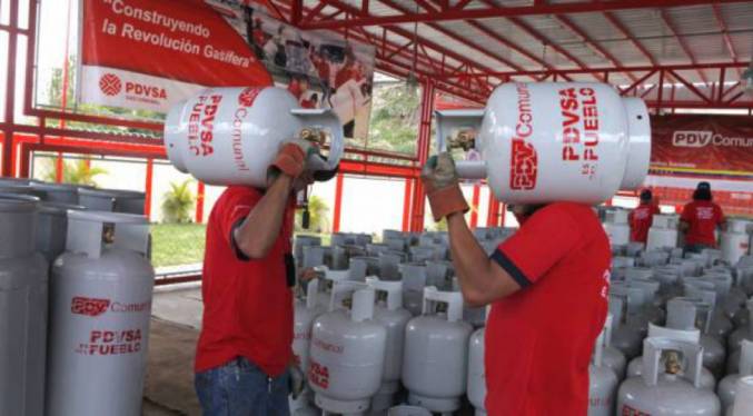 Maduro ordena resolver los problemas graves de suministro de gas doméstico en tres meses