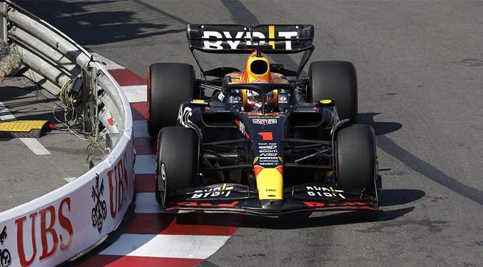 Verstappen logra la pole position del Gran Premio de Mónaco de F1
