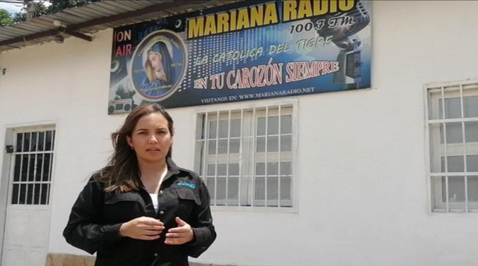 Directora de El Vistazo denuncia agresión de simpatizantes de Paraqueima