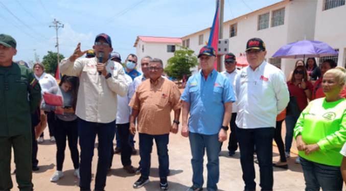 Metro de Maracaibo y Ministro de Vivienda entregan 76 apartamento en Luis Hurtado Higuera