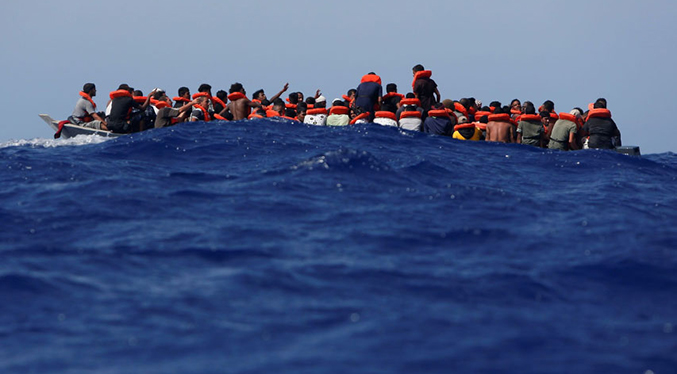 Rescatan a un centenar de migrantes en el Mediterráneo central