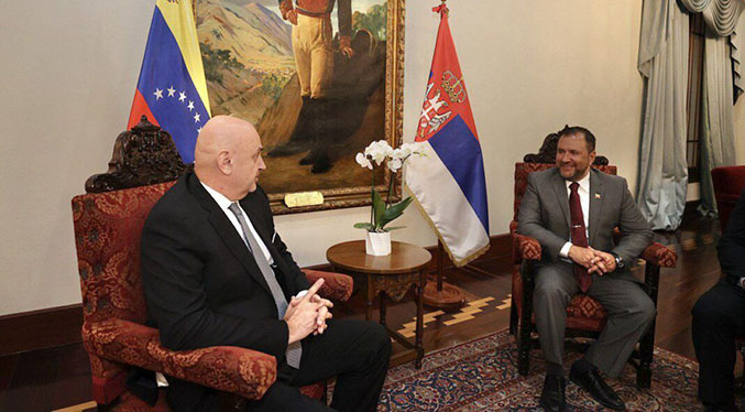Gobierno revisa acuerdos de cooperación con Serbia y México