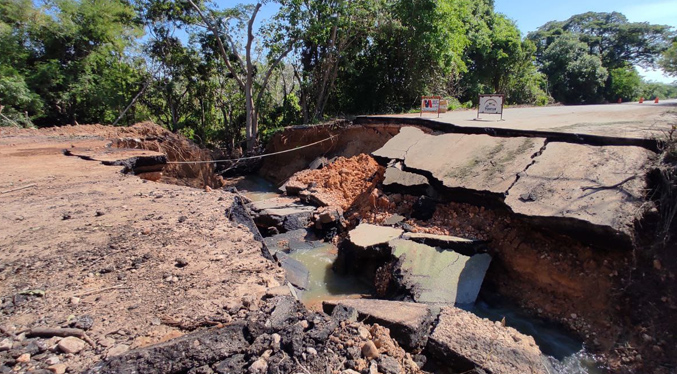 Fontur informa que trabaja en el tramo que colapsó en la carretera Lara-Zulia