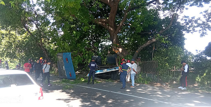 Vuelco de un autobús en Maracay deja al menos seis lesionados