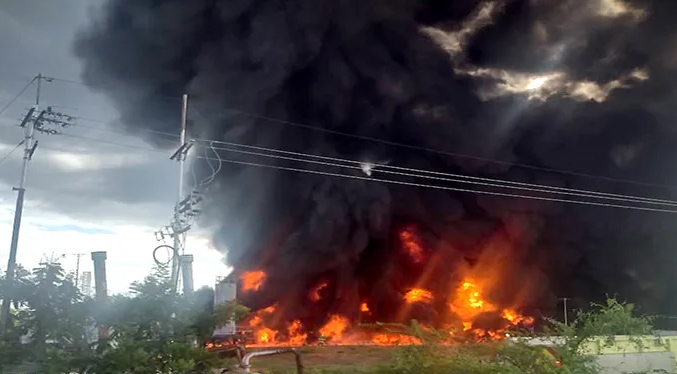 Controlan un incendio en la zona de Patio Tanque en Bachaquero (Video)