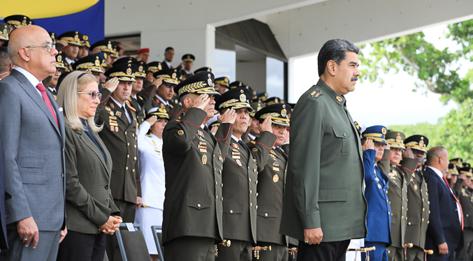 Maduro: 202 años después seguimos diciéndole a los imperios del mundo que Venezuela no se rendirá