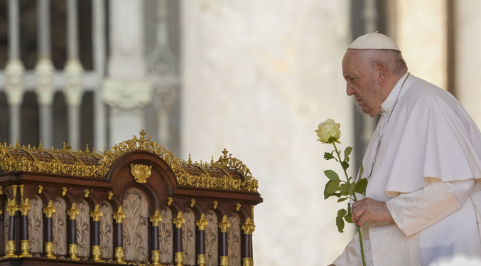 El Papa a supervivientes de agresiones sexuales: Eres digno de estima y te amo