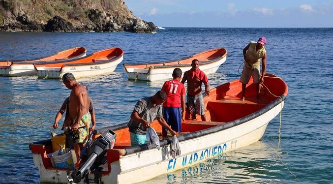 Buscan a tres pescadores desaparecidos desde el viernes en Choroní