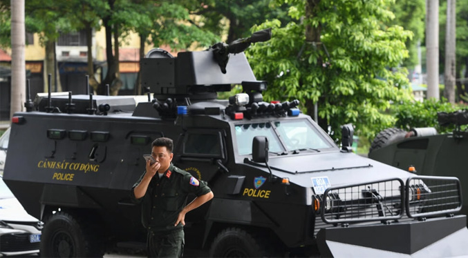 Sube a nueve el balance de muertos en ataques contra comisarías de policía en Vietnam