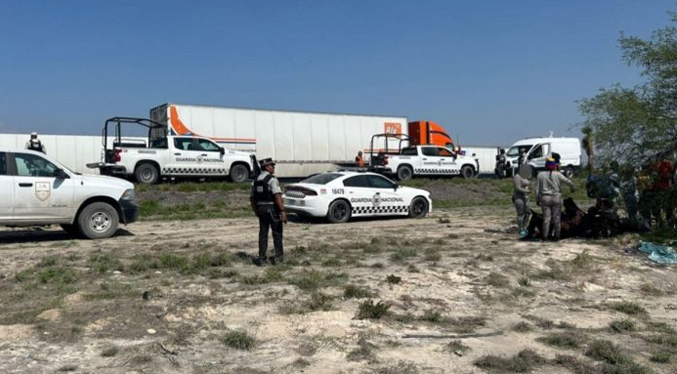 Autobús que trasladaba a 35 migrantes venezolanos sufrió accidente en carretera del norte mexicano