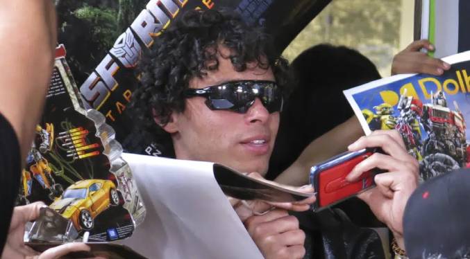Actores y director de “Transformers: Rise of the Beasts” visitan México