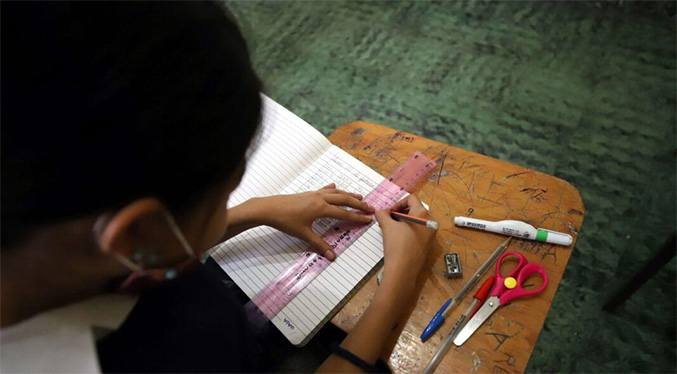 Estudio refleja que 4,5 % de los venezolanos se consideran analfabetas