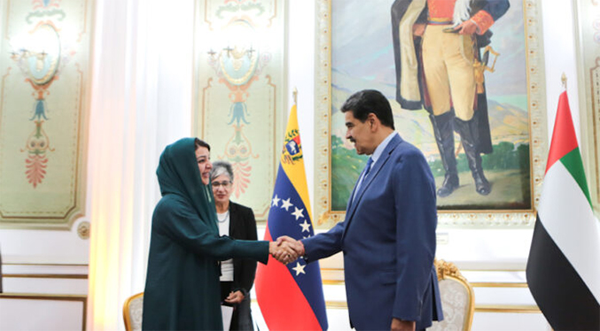 Maduro recibe a ministra de Estado de Cooperación de Emiratos Árabes