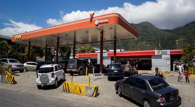 Gobernador de Falcón advierte que crisis con gasolina puede durar tres semanas