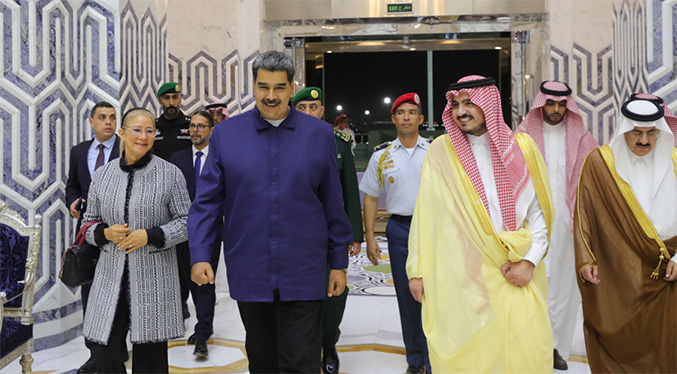 Maduro inicia visita oficial en Arabia Saudita