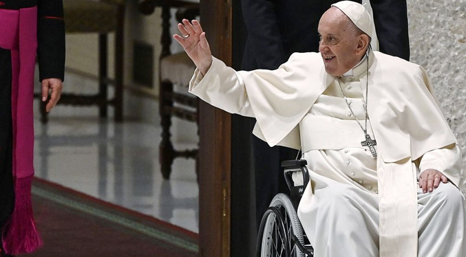 El Papa por primera vez no celebrará el Ángelus públicamente