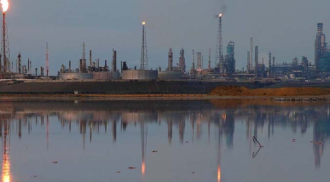 Aseguran desde la refinería Punta Cardón: «Se está produciendo gasolina a buen nivel»