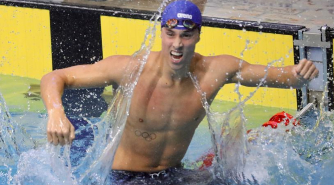 El nadador venezolano Alfonso Mestre logra clasificar a los Juegos Olímpicos París 2024