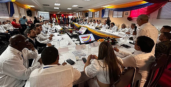 Venezuela y Colombia abordan los desafíos en la frontera común durante un foro binacional