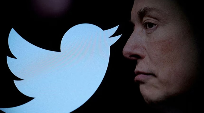 Elon Musk revela que Twitter perdió la mitad de sus ingresos por publicidad