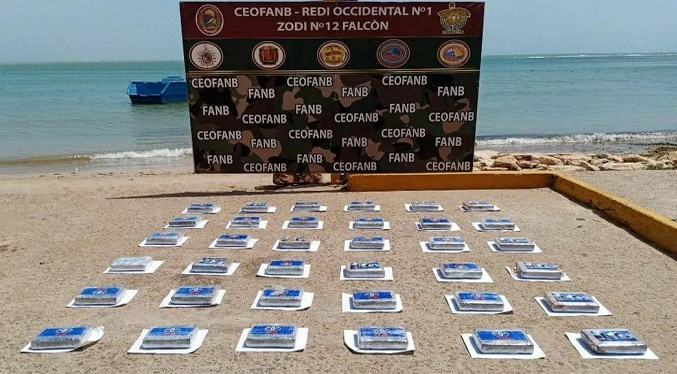 Localizan 36 panelas de cocaína en la Península de Paraguaná