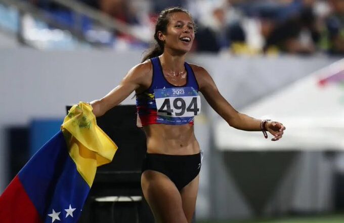 Brea hace historia en San Salvador al lograr tercera medalla de oro