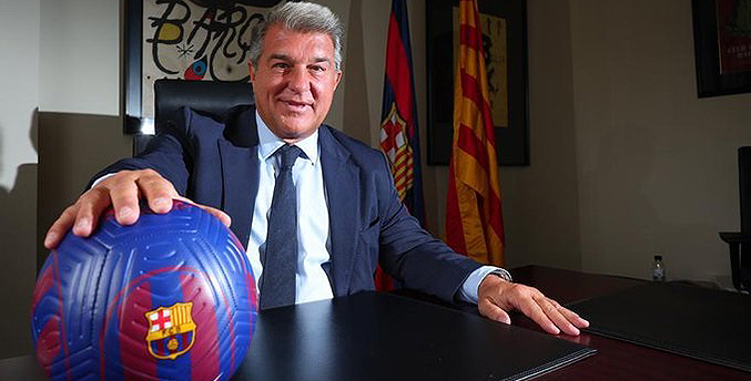 Joan Laporta confirmó el fichaje de Vitor Roque por el Barcelona