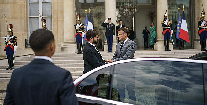 Macron agradece a Boric su condena «elocuente» de la invasión rusa de Ucrania