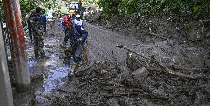 Más de 100 familias evacuadas de zona donde una avalancha mató a 21 personas en Colombia