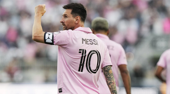 Messi anota 2 goles y guía a Inter Miami en goleada 4-0 sobre Atlanta