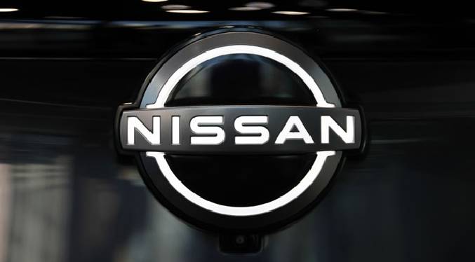 Nissan llama a revisión 699 mil vehículos en Japón